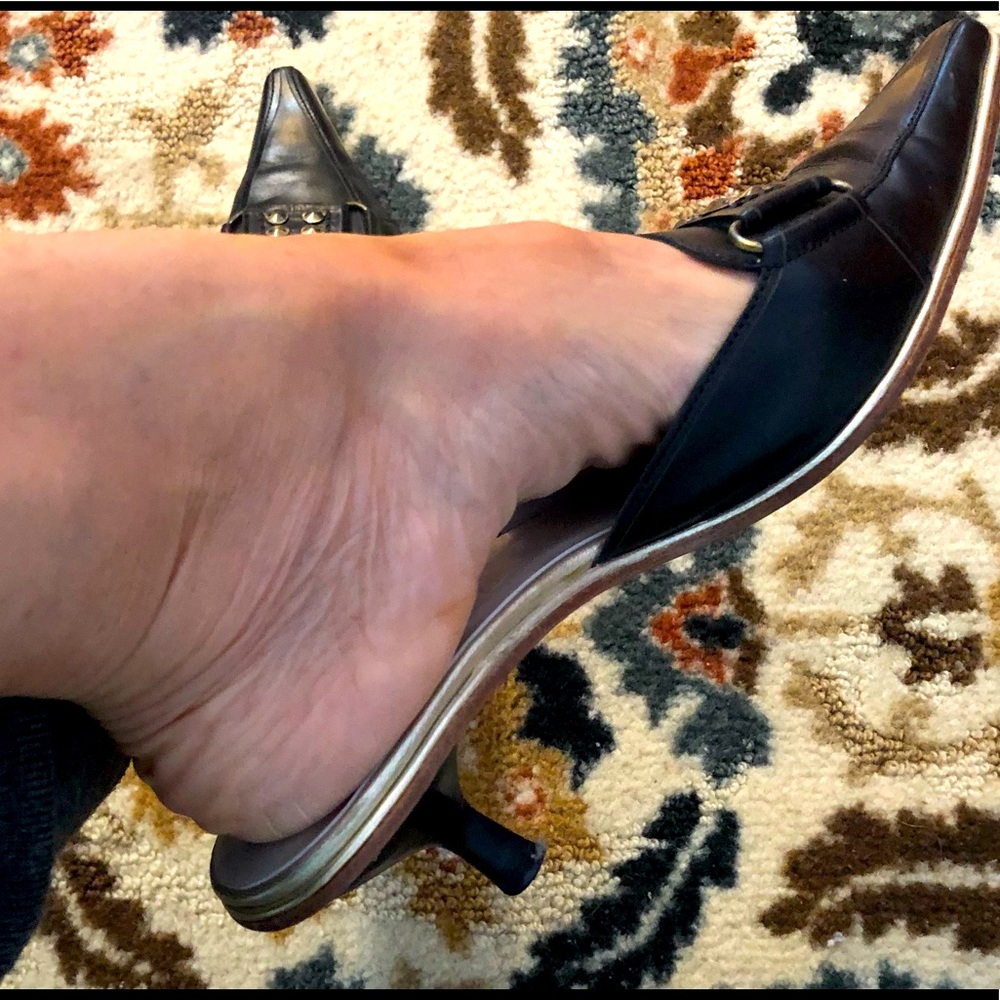 Vero Ve brand shoes, color black, Size 91/2 M